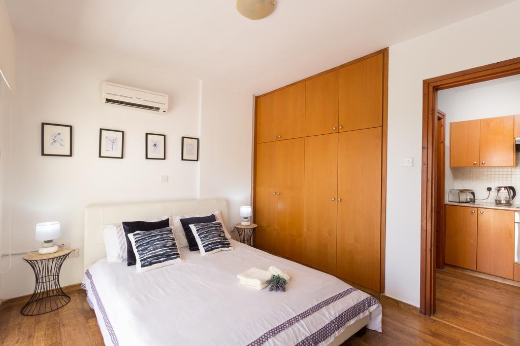 Mama Seaside Apartment Larnaca Exterior photo